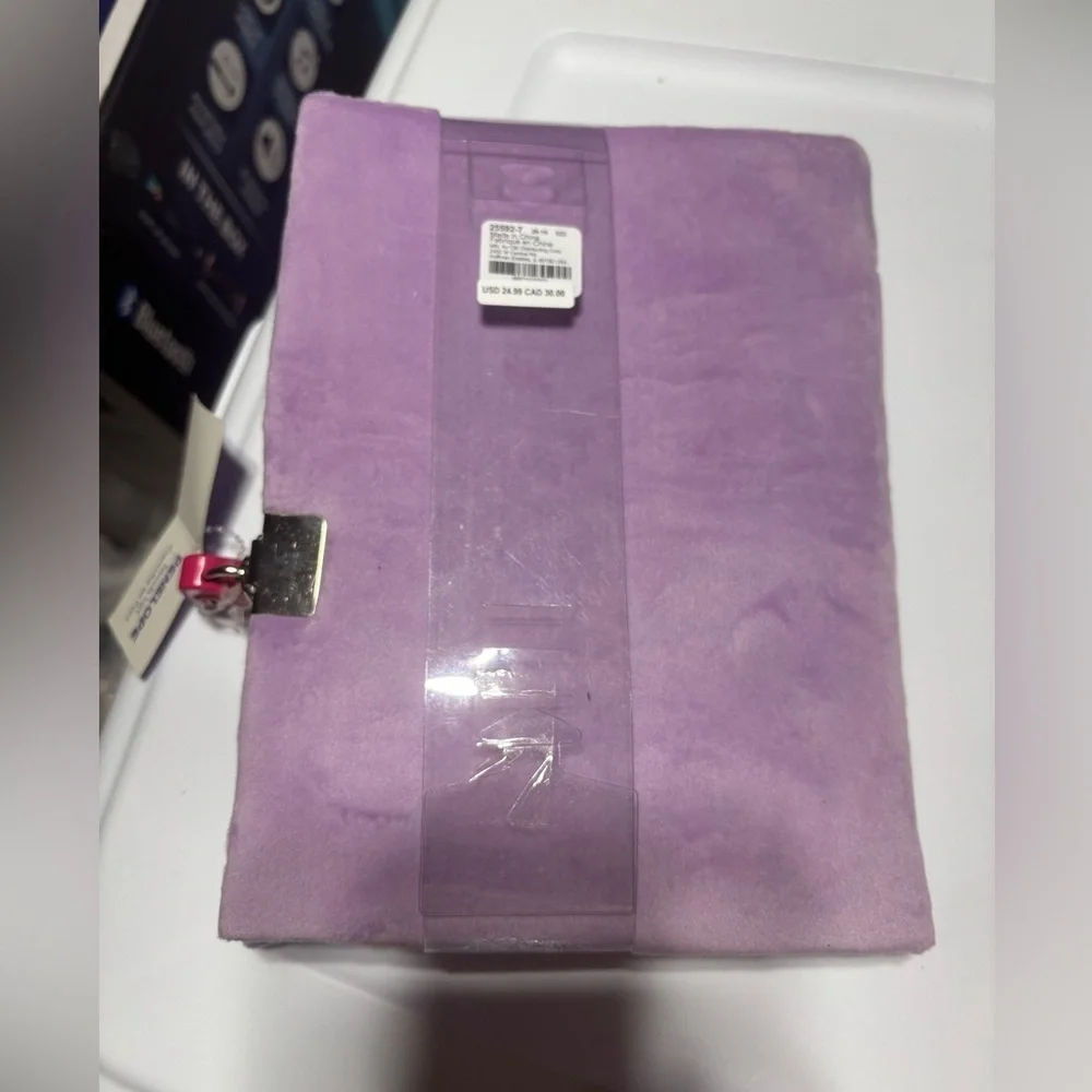 NWT Claire’s Purple Penelope Hoodie Plush Fuzzy Journal With Lock & Key.